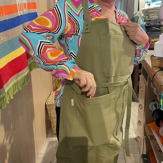 FINESSE | Küchenschürzen | CHEF | Baumwolle | mit Bindebändern | verschied. Farben – Bild 6